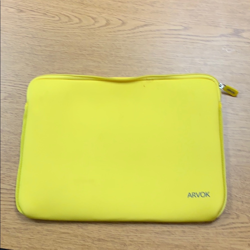 15.5 yellow computer case
